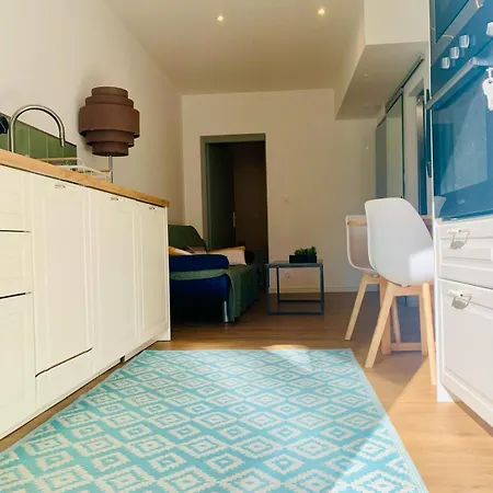 F2 Port De Apartman