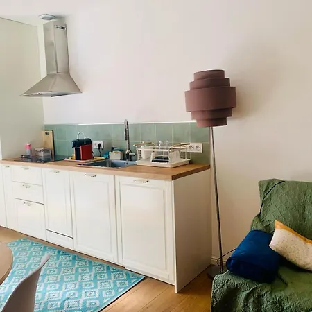 F2 Port De Apartman *